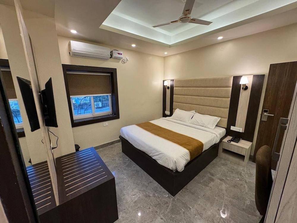 HOTEL JASRAJ INN