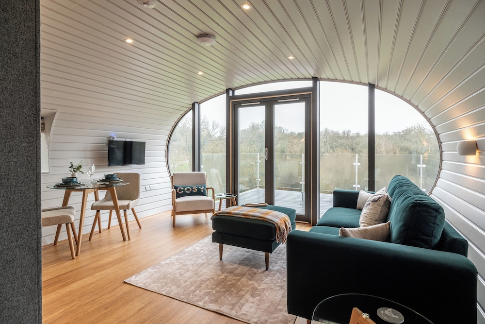 Unique 1 BD Eco-Retreat in Old Chalford