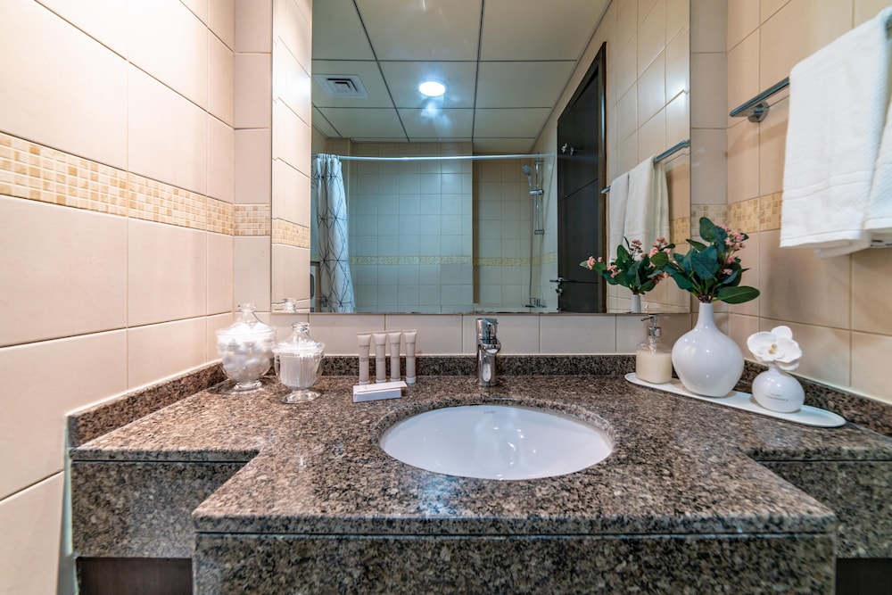 Dream Inn Dubai Bay Central