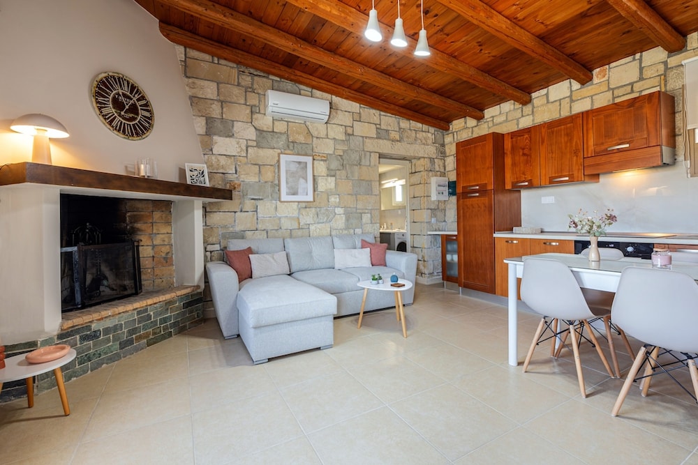 Elea Home by Cretanhouses