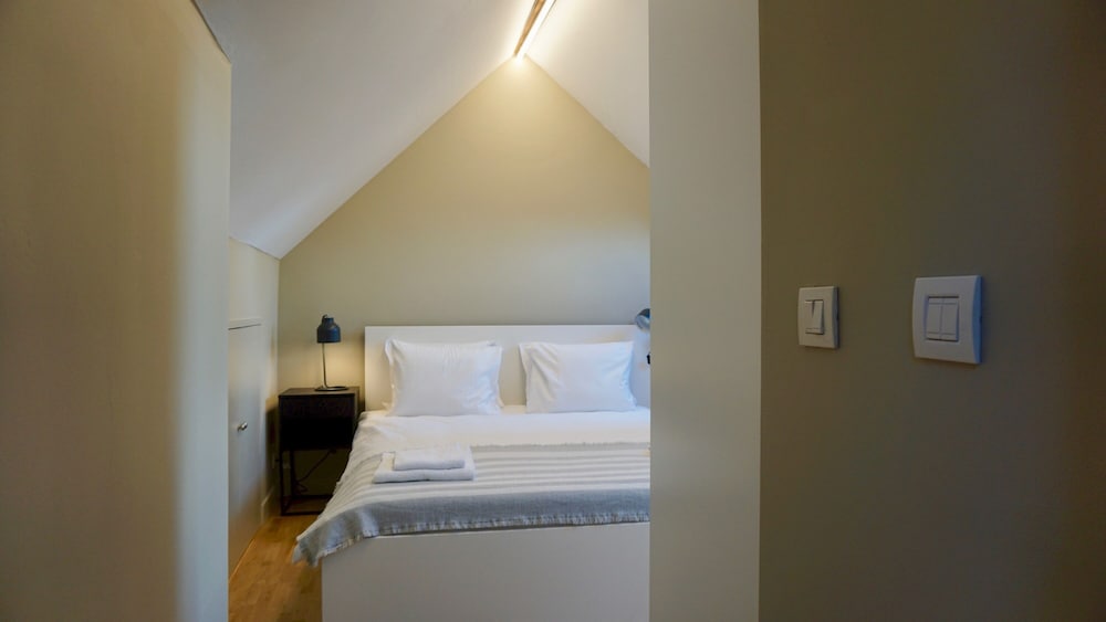 Unit 8 - Charming Loft Apt. Near Avenue Louise