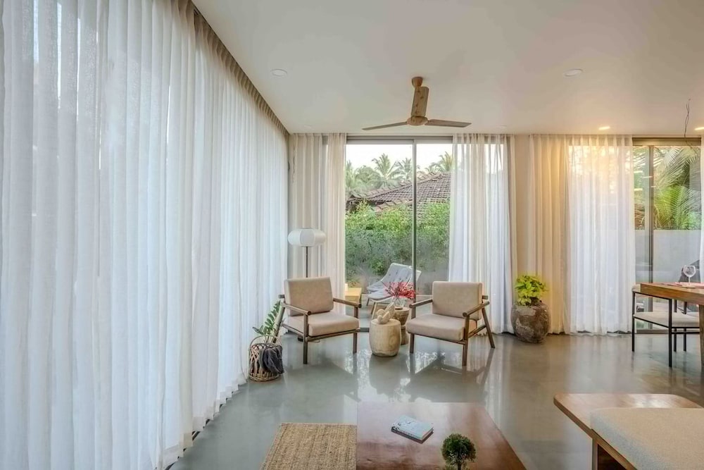 Villa Samurai - Japanese Villa w Pool North Goa