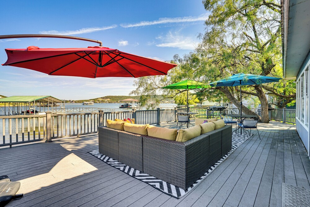 Lakefront Home w/ Private Dock in Graford!