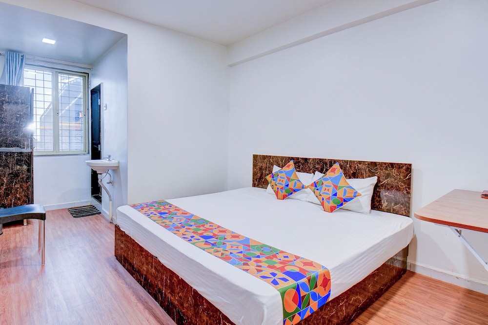 Fabhotel World King