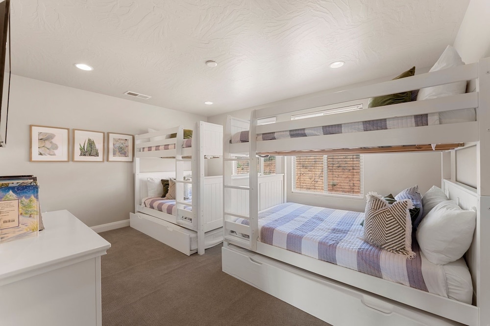 Desert Serenity 4 Bedroom Townhouse