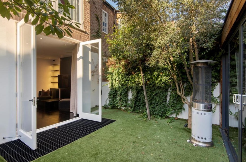 Stunning 5-bed House in London