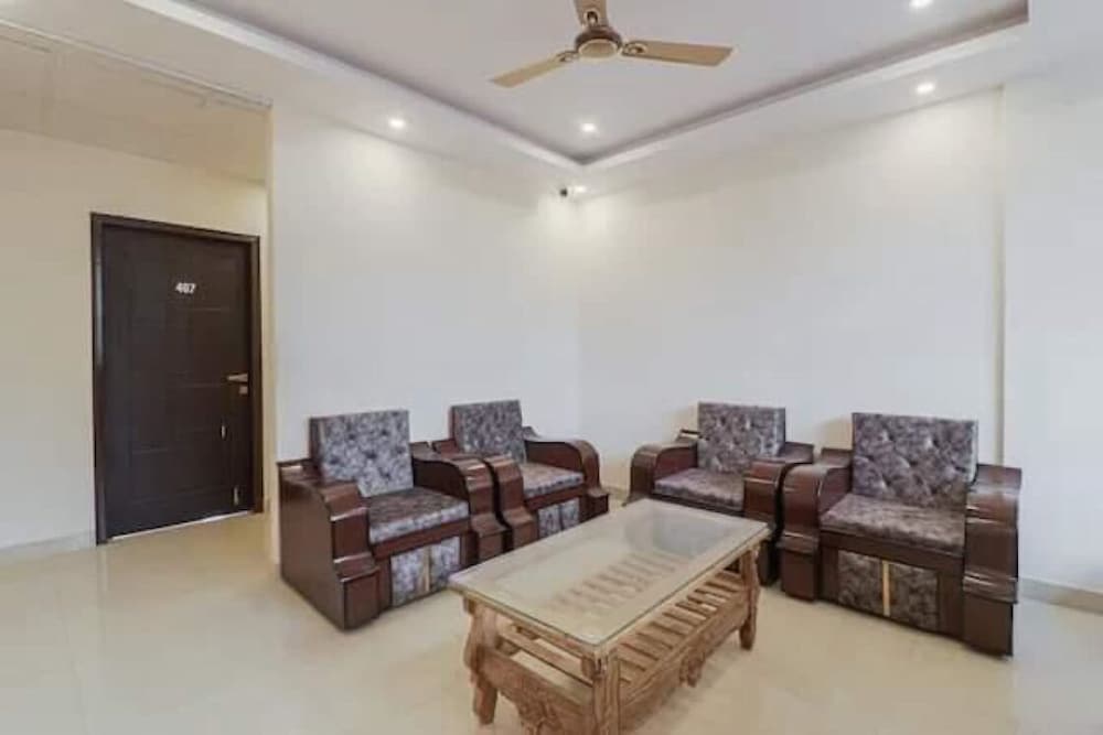 Rabbit Hut Guest House By GRB view 3