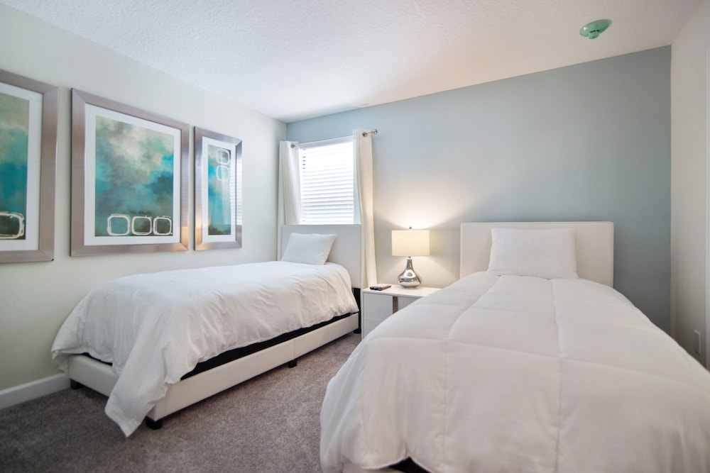 Storey Lake 2961 - Image 3