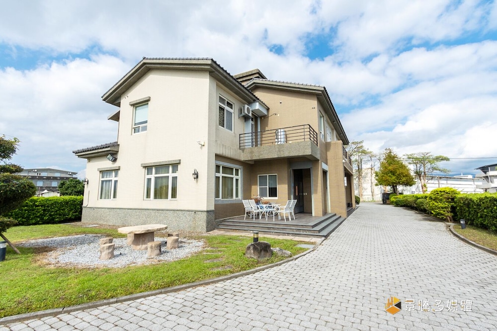 DeepDitch B&B