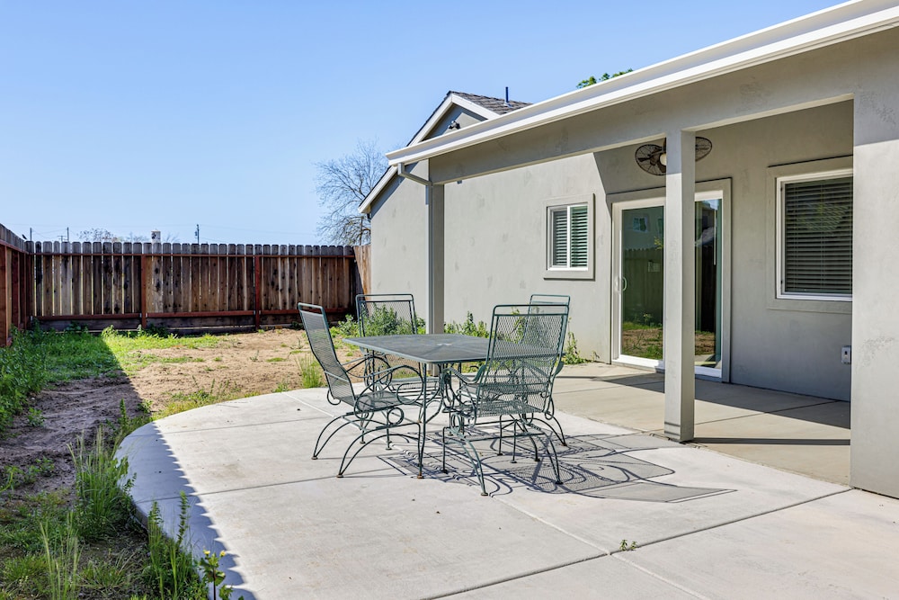 Quaint Hughson Vacation Rental, Walk to Downtown! - Property Image 1