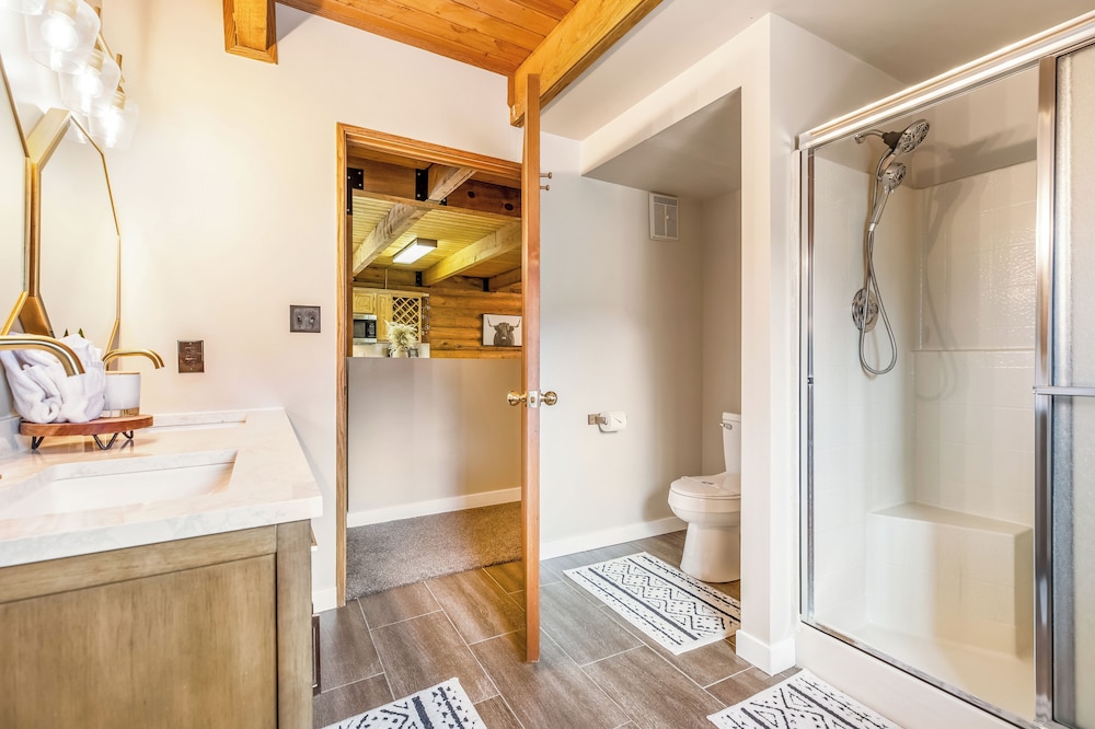Lodge at Summit Park Near Woodward