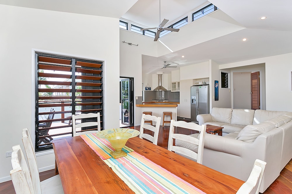Beachcomber Holiday House