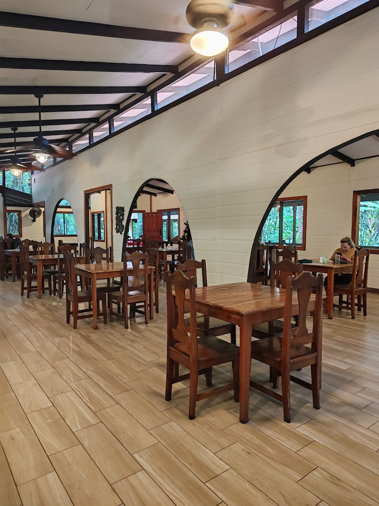 Evergreen Lodge