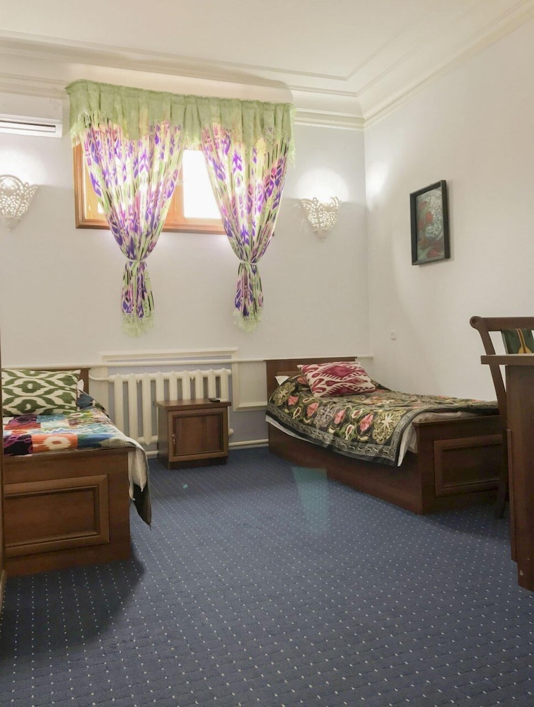 Guesthouse Ikathouse view 4