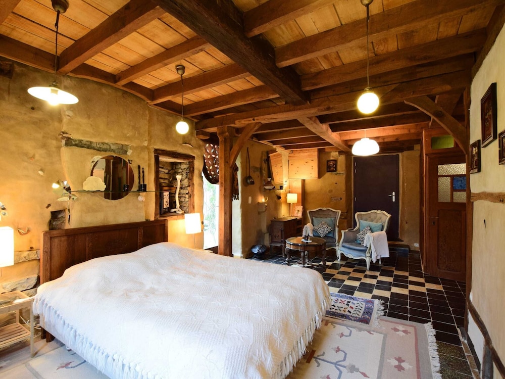 Holiday Home not far From the Small Town of Durbuy view 5