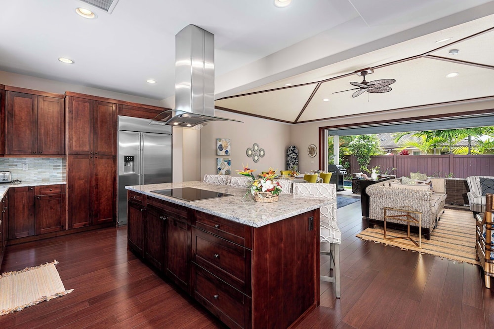 Hawaiian Unit - Outdoor Private Pool - Central AC - Vrkcv