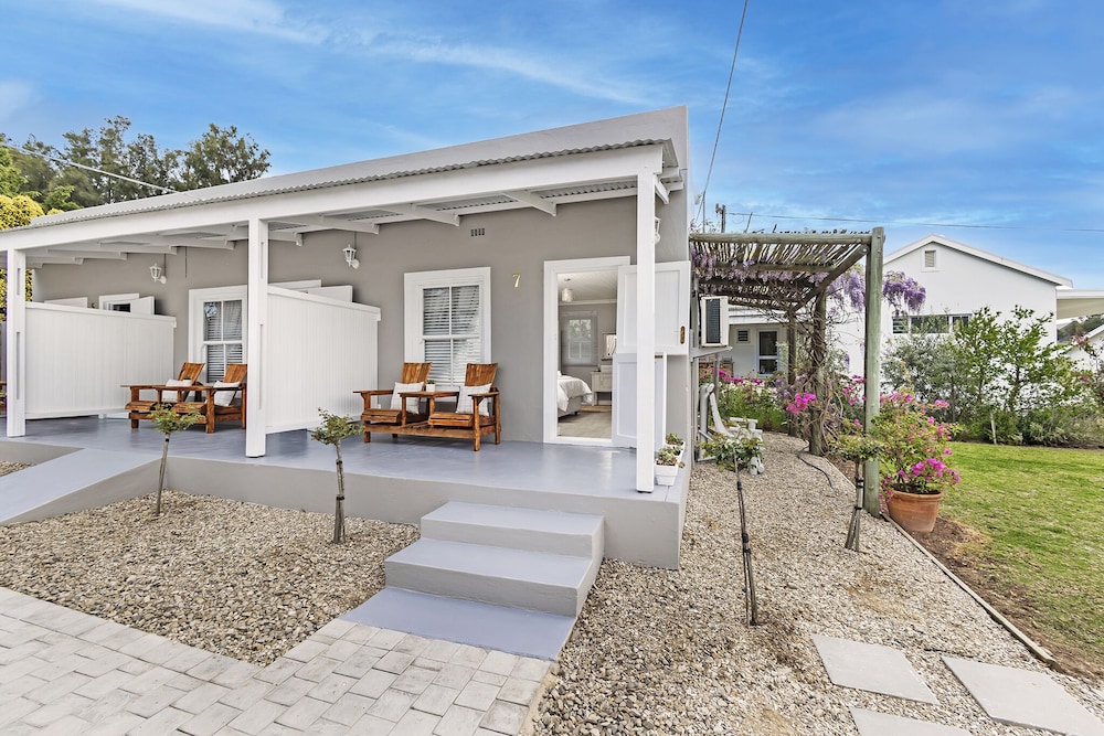 La Montagne Bed & Breakfast