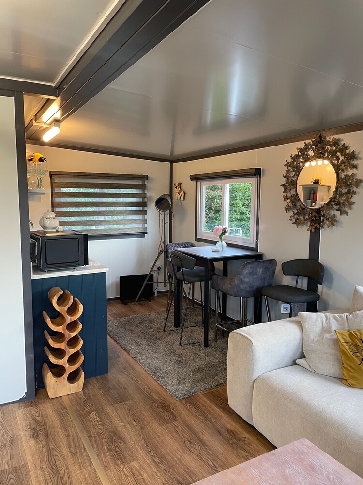 Birch Tree Lodge, Sleeps 4, Set in 3 Acres