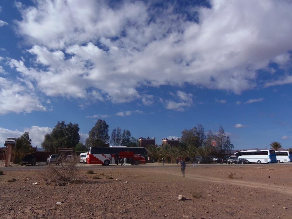 Auberge Kasbah Meteorites
