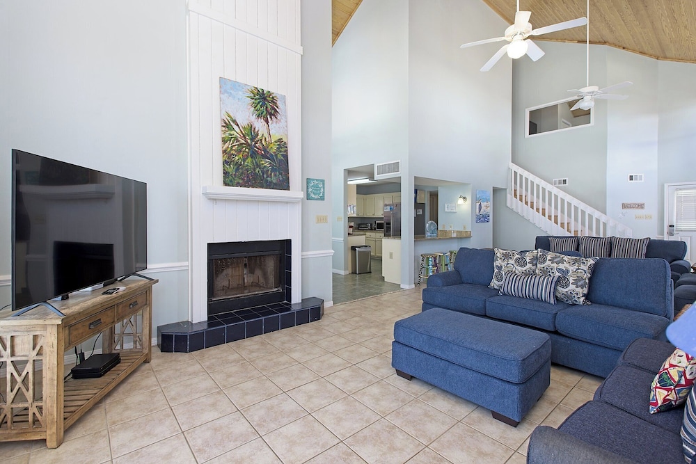 Triple Seas by Southern Vacation Rentals