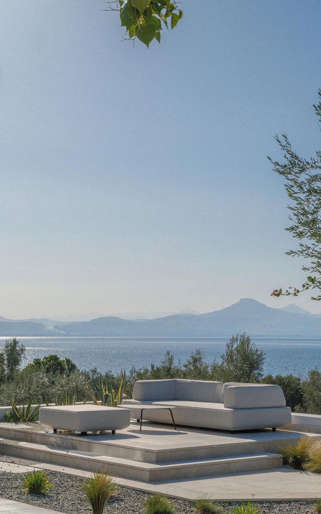 Elia Cove Luxury Villa II