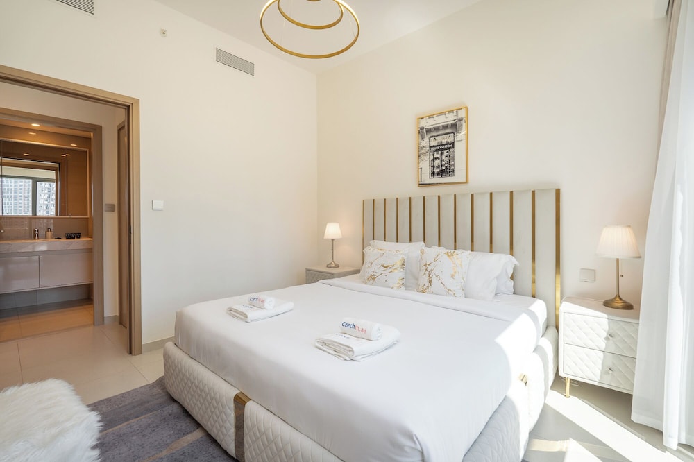 Stylish Urban Living in Burj Royale