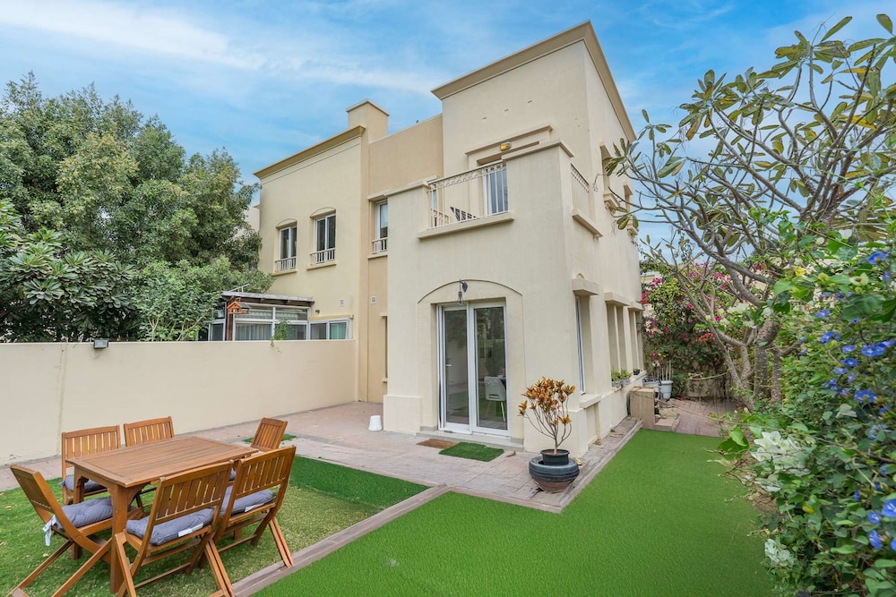 Tranquil 3BR Villa in Springs Community - Sleeps 7