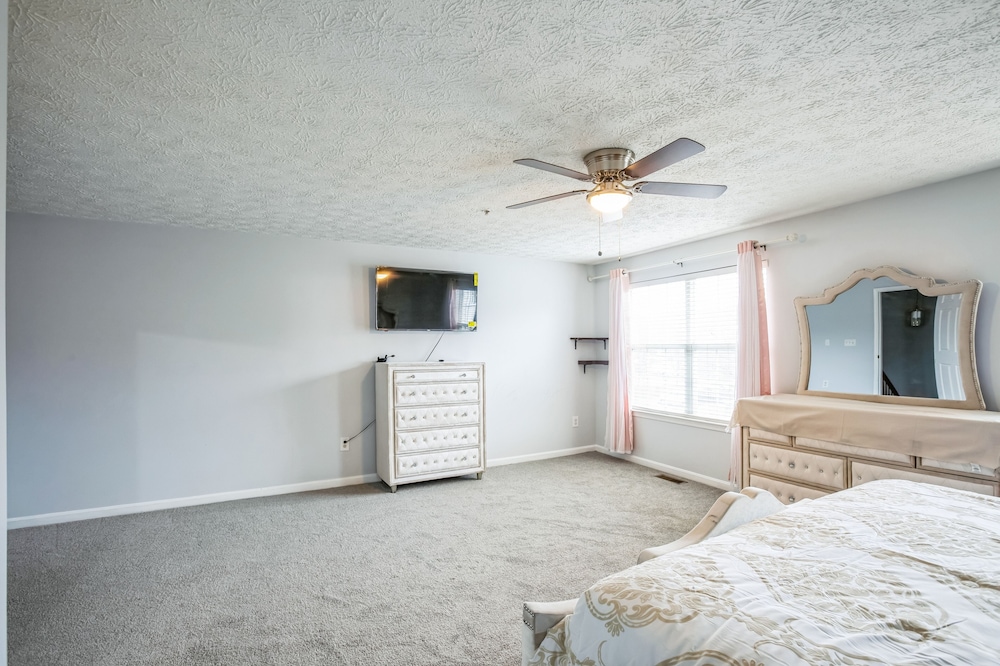 Cozy Coastal Retreat In The Heart Of Annapolis 3 Bedroom Townhouse