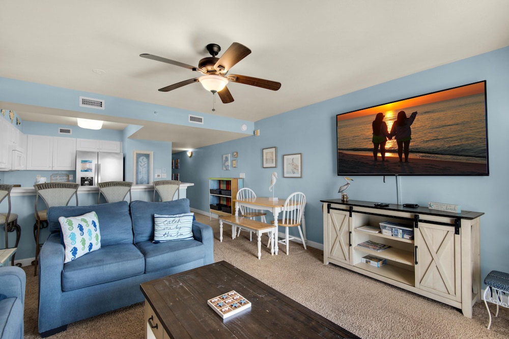 Pelican Isle 107