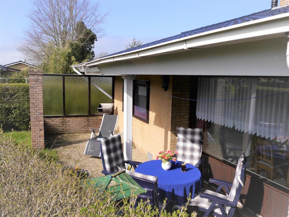 Quiet Holiday Home Near Beach