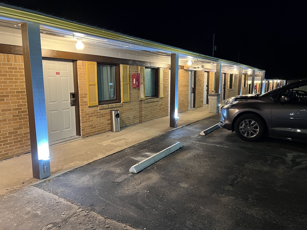 Laci's Country Inn