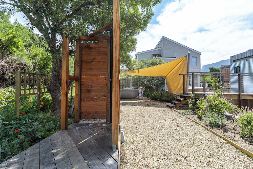 Luxury Eco Haven With Garden Cottage - Hout Bay