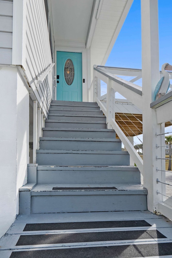 Serene Matanzas Beach House Half A Mile to Sand