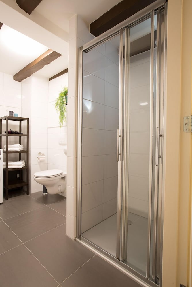 Canal Garden Apartment