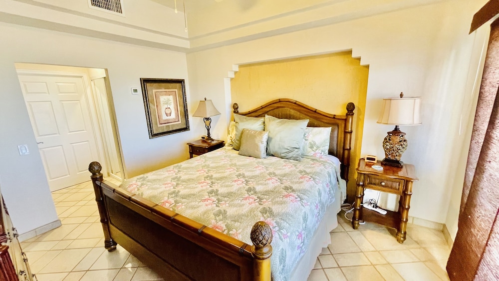 Spectacular 2 Bedroom Condo on Sandy Beach at Las Palmas Resort B-303 2 Condo by RedAwning view 4