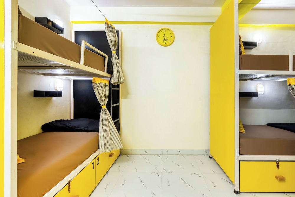 The Hosteller Agra
