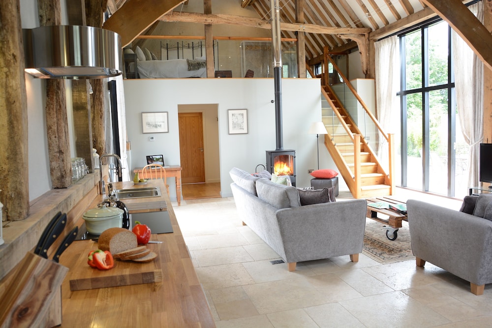 Manor House Barn, Peasenhall