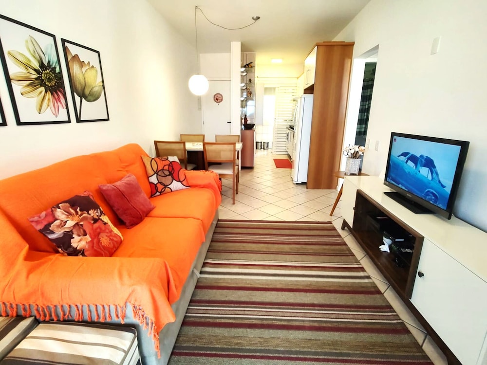Apt w Balcony and Barbecue 260m Praia Brava Coi302