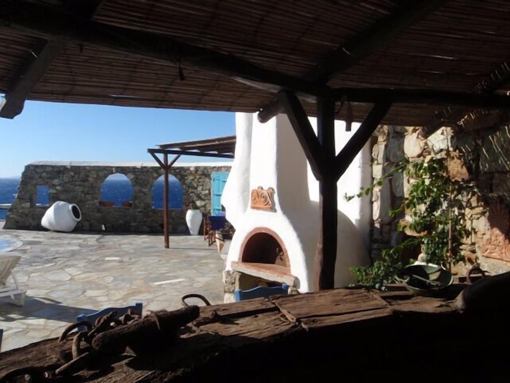 Cavo Delos