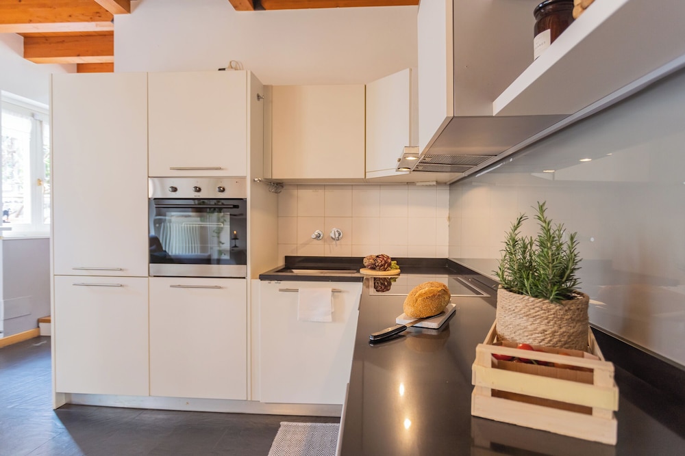 Vico Garden-203 by Rent all Como