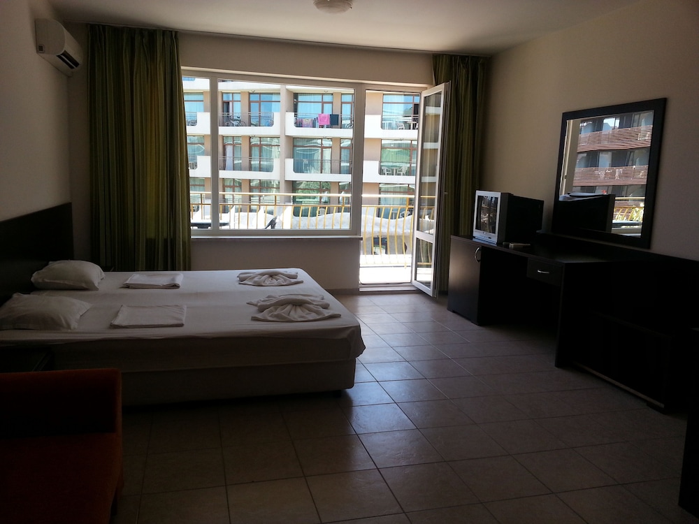 Menada Forum Apartments