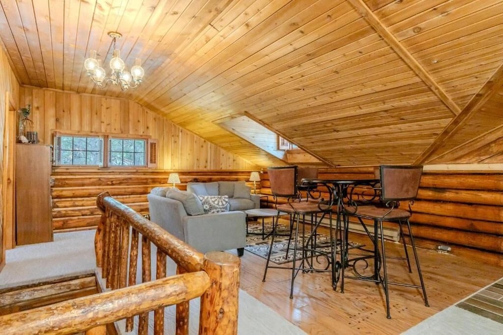 The Moose Bunkhouse