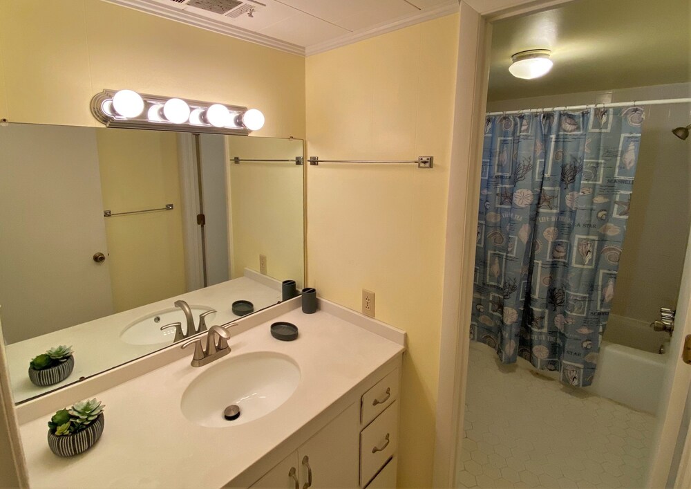 Sea Cottage Apartment 1 Bedroom Duplex