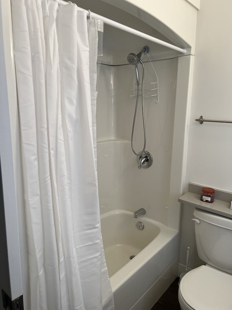 LUXURY DOWNTOWN CONDO TWO BEDROOM
