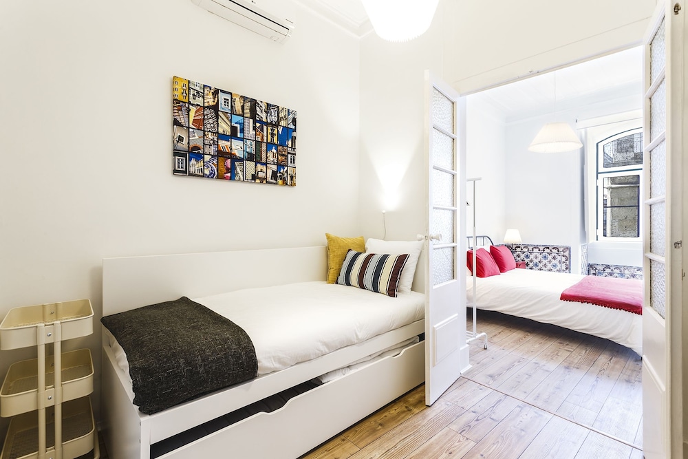 Fanqueiros Deluxe Apartment view 5