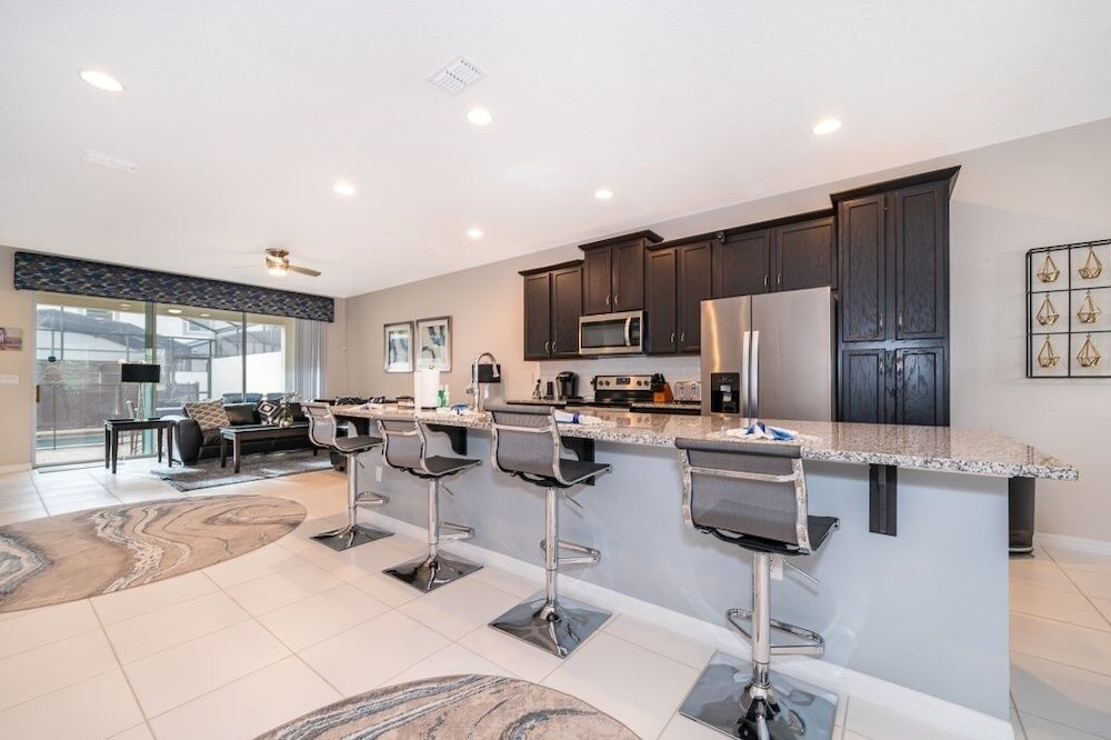 New! Modern Townhome Near Disney! Splash Pool, Resort W/waterpark-8206sa 3 Bedroom Townhouse