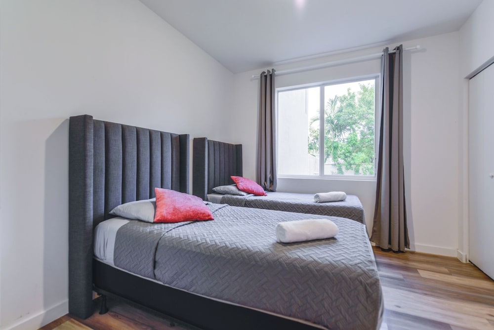 Stylish Townhouses by Design District