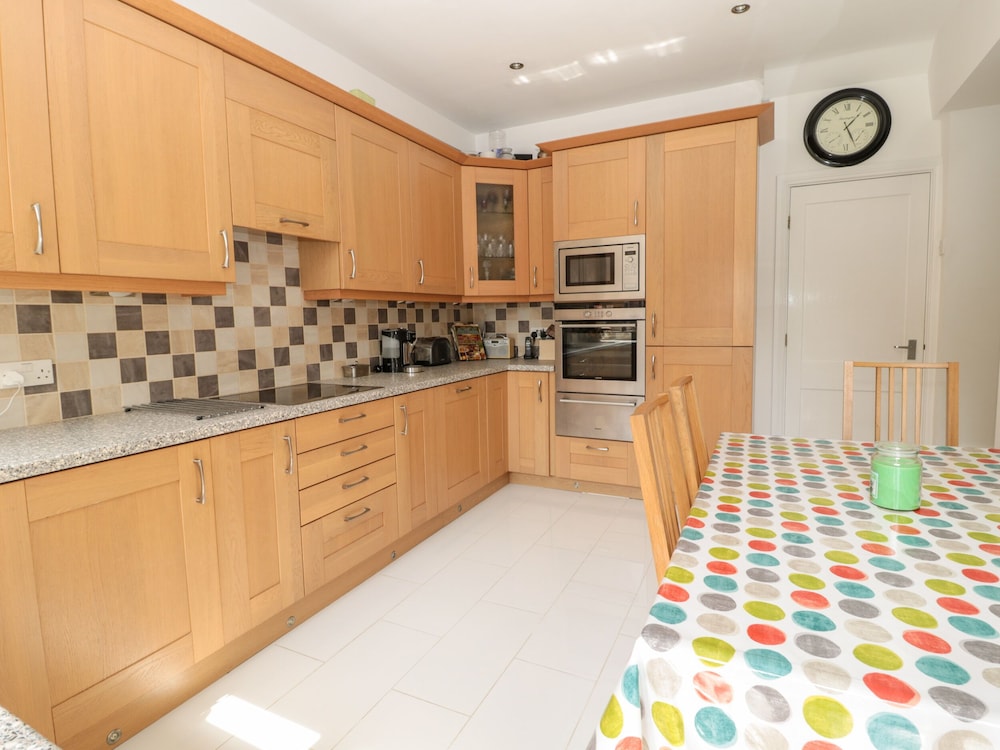 1A Chantry Place