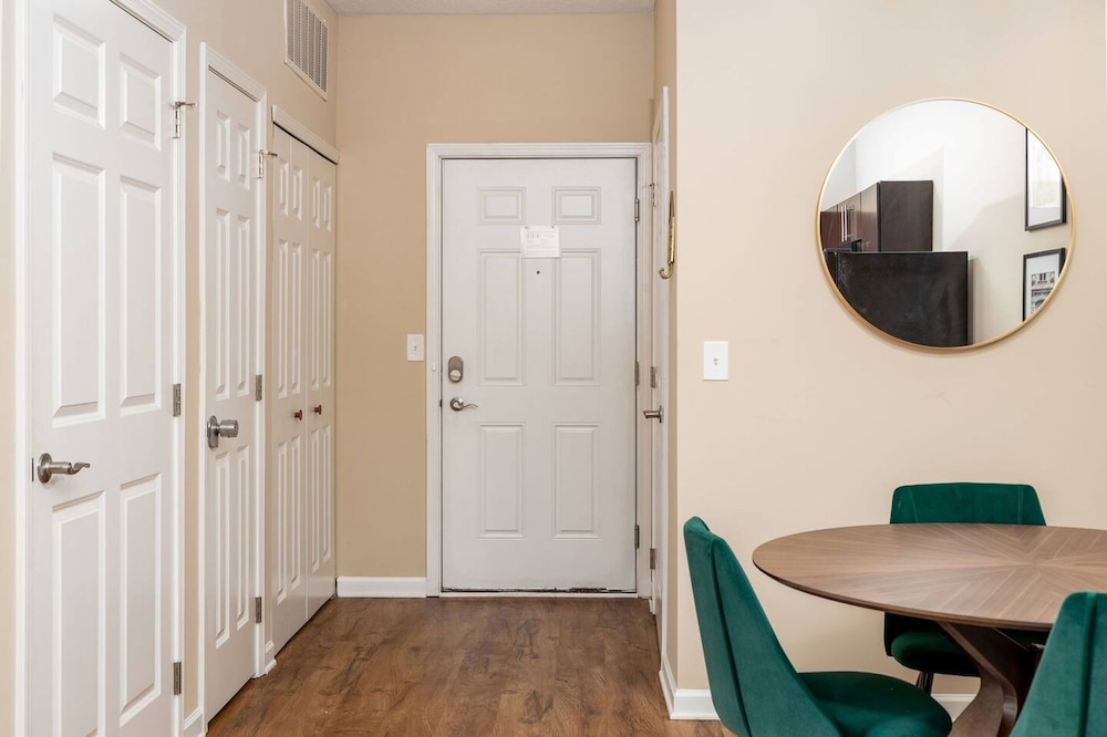 Long Stay 2BR Pet-friendly New Albany Area