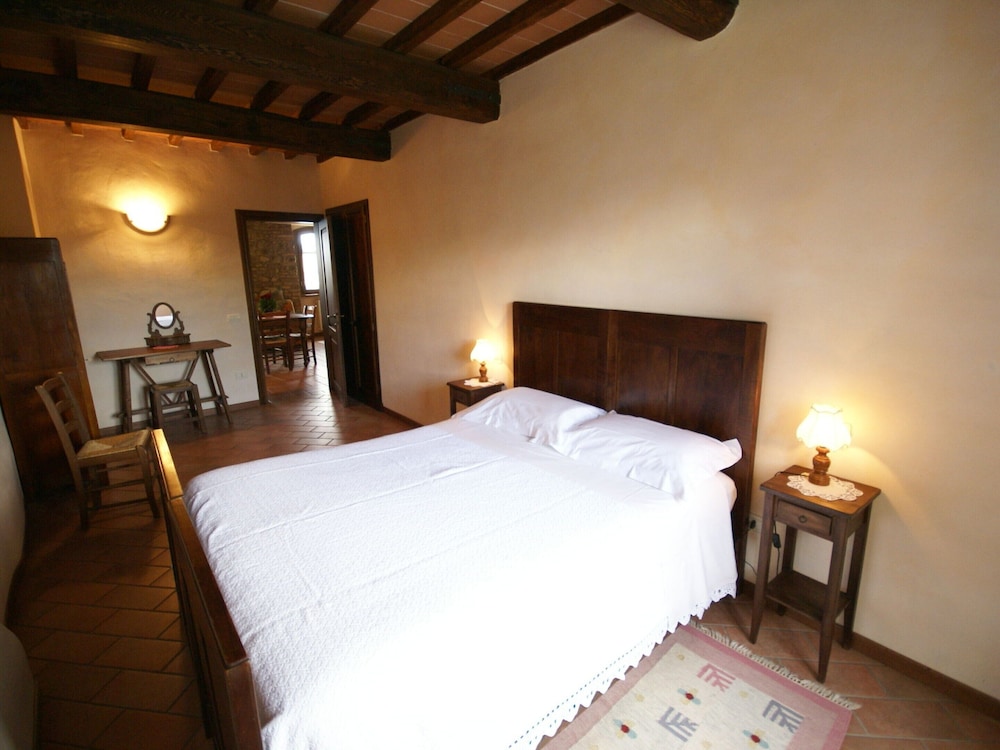 Nice Apartment With Pool and Beautiful Garden view 3